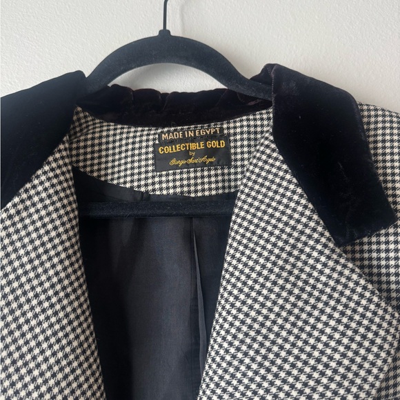 Vintage Black and White Houndstooth Blazer with Velvet Collar 100 % Wool - Picture 2 of 10
